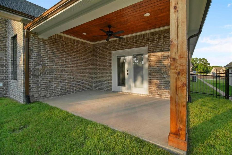 Exterior details and patio area of a home in , Tyler (Image 3).