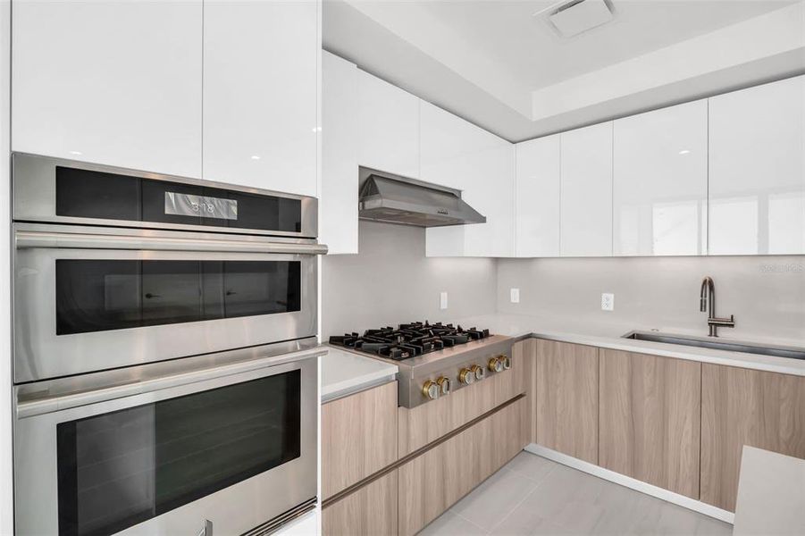 Furnished interior view inside a new home in , St. Petersburg (Image 8).