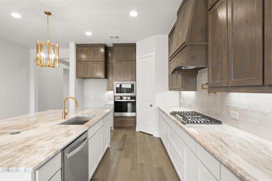 1873 Rough Ridge- Kitchen-4