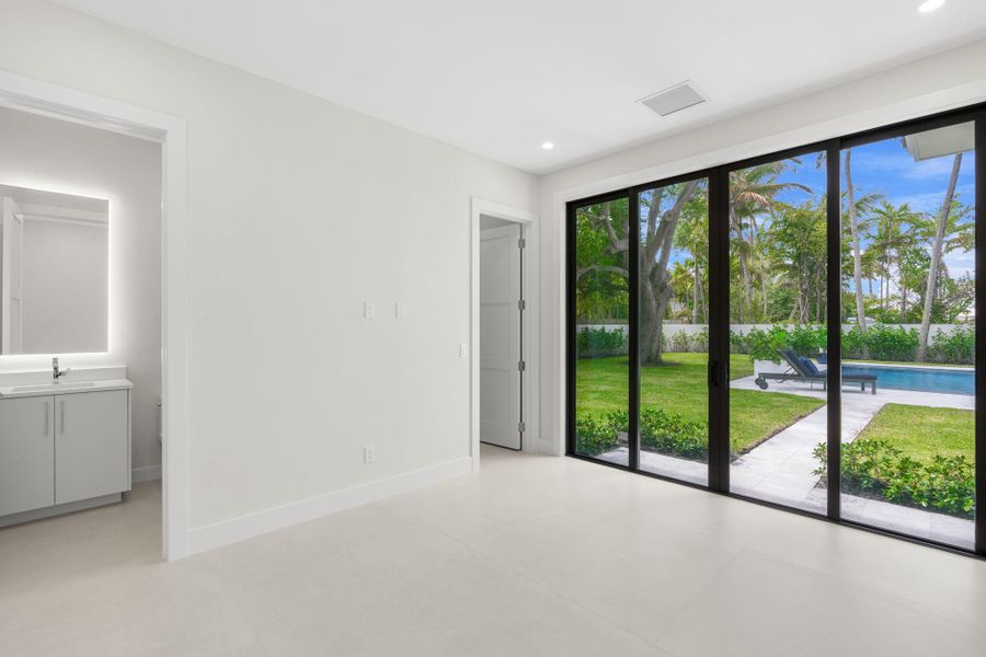 30-web-or-mls-2406 NE 13th Ct Fort Laude 30-web-or-mls-2406 NE 13th Ct Fort Laude