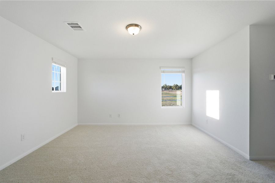 Spacious, unfurnished interior of a new home in Cool Water, Jarrell (Image 46).