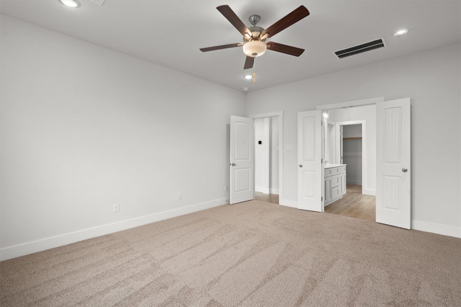 Spacious, unfurnished interior of a new home in Enclave at Cele, Pflugerville (Image 37). Spacious, unfurnished interior of a new home in Enclave at Cele, Pflugerville (Image 37).