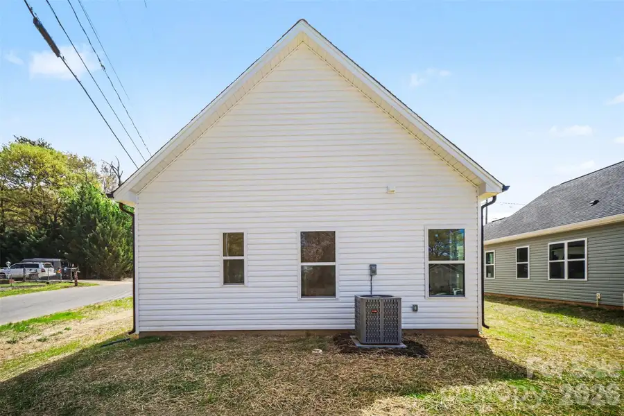 Exterior details and patio area of a home in , Gastonia (Image 3).