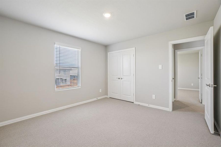 Spacious, unfurnished interior of a new home in Simpson Crossing - Spring Series, McKinney (Image 30).