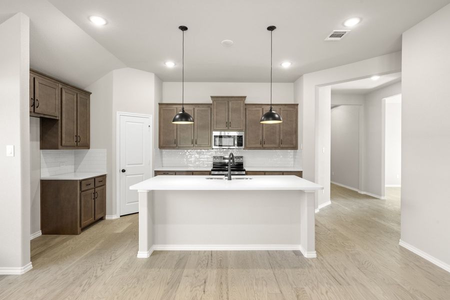Furnished interior view inside a new home in Waterford Park, Weatherford (Image 6).