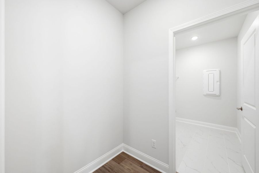 Spacious, unfurnished interior of a new home in Oakleaf Chase, Blythewood (Image 30). Spacious, unfurnished interior of a new home in Oakleaf Chase, Blythewood (Image 30).