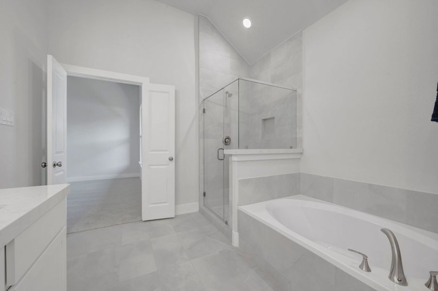 Owner's Bathroom Owner's Bathroom