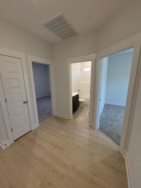 Spacious, unfurnished interior of a new home in Rookers Bend, Smyrna (Image 8).