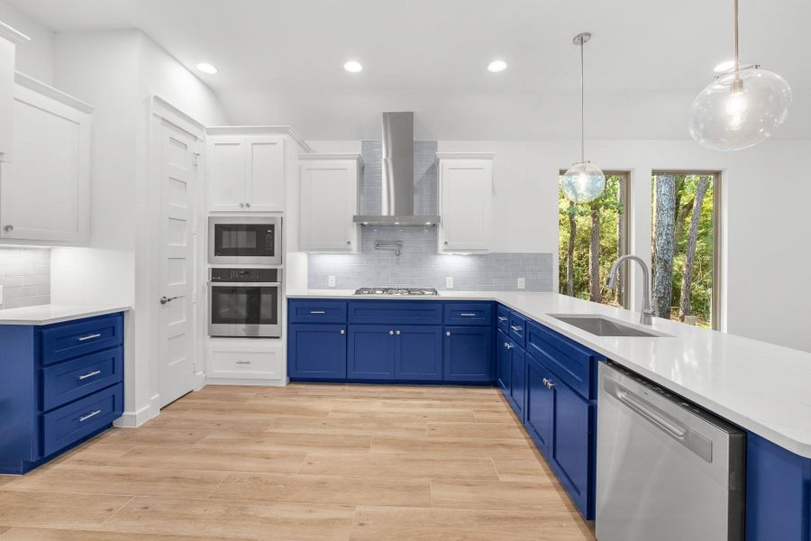 Furnished interior view inside a new home in , Livingston (Image 7).