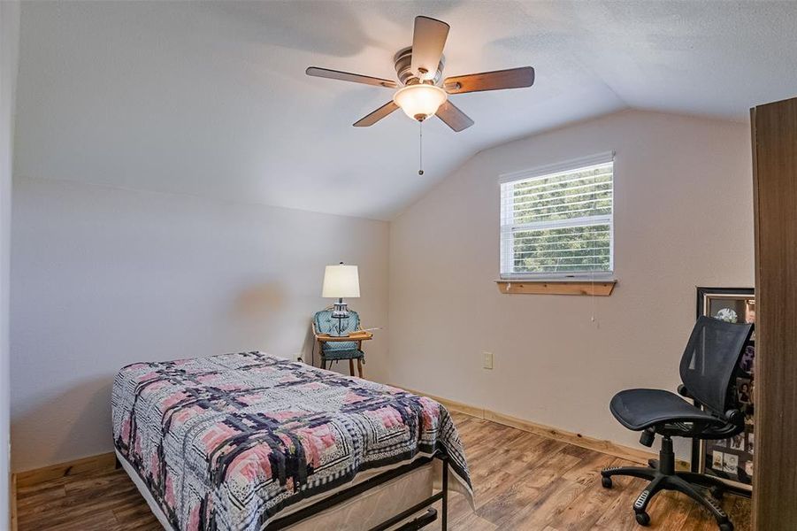 Furnished interior view inside a new home in , Waxahachie (Image 17). Furnished interior view inside a new home in , Waxahachie (Image 17).