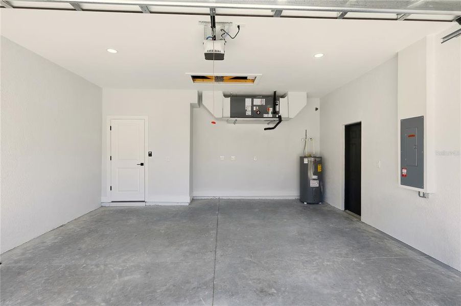 Spacious, unfurnished interior of a new home in , North Port (Image 32). Spacious, unfurnished interior of a new home in , North Port (Image 32).