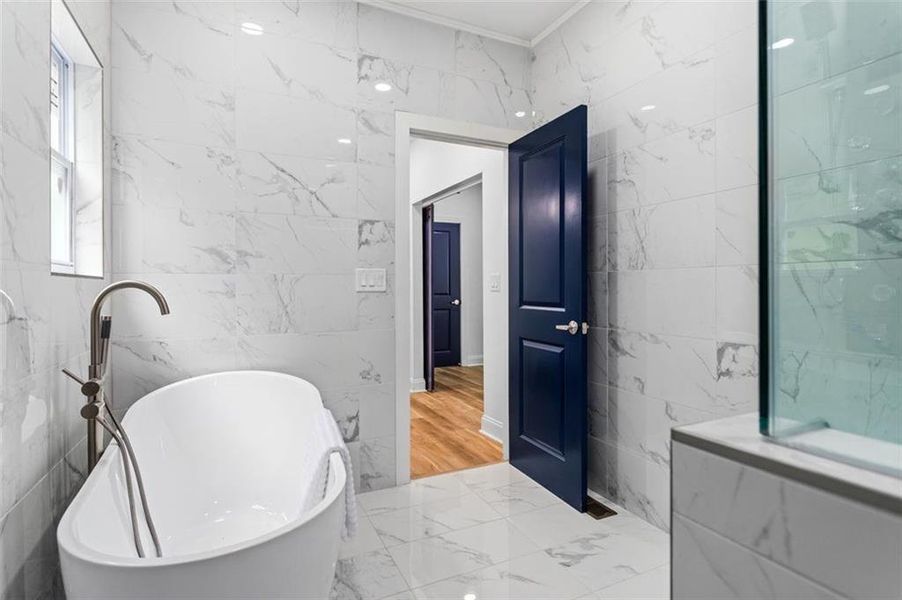 Furnished interior view inside a new home in , Atlanta (Image 34).