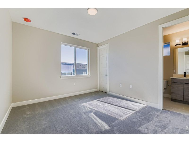 Spacious, unfurnished interior of a new home in Baseline, Broomfield (Image 45).
