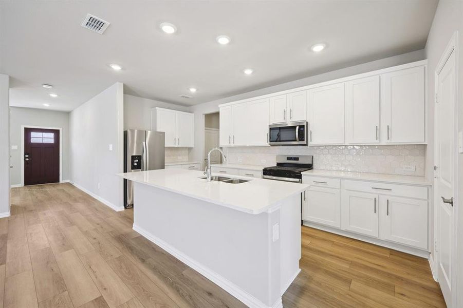 Furnished interior view inside a new home in Stonehaven, Seagoville (Image 18).