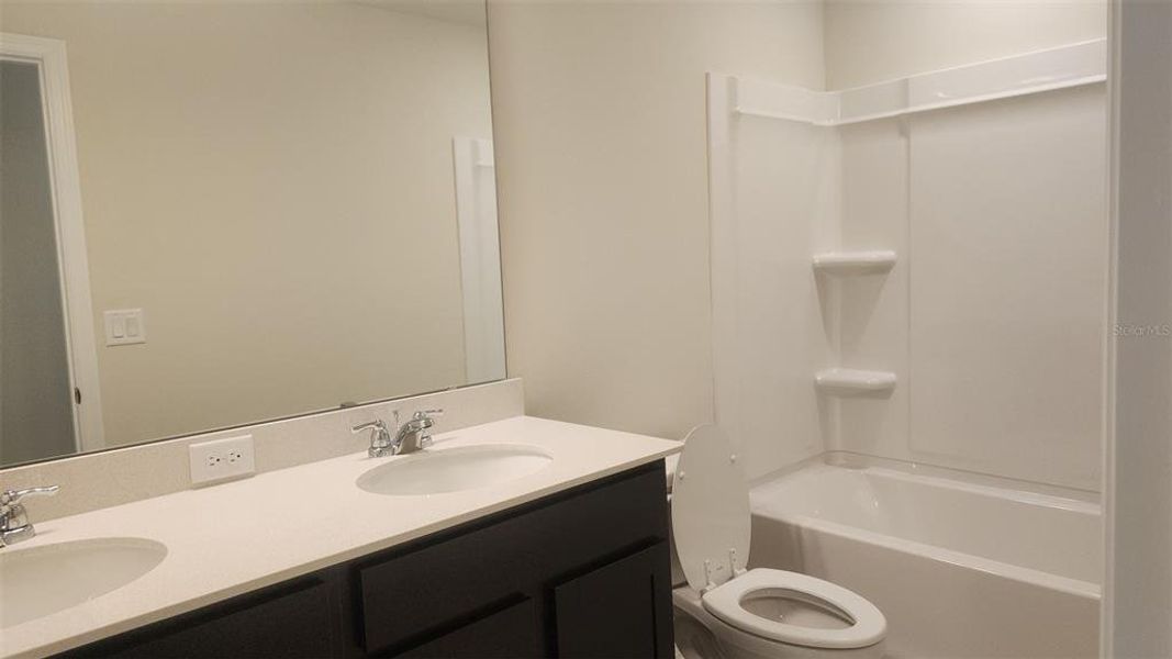 Image 40 of a home in .