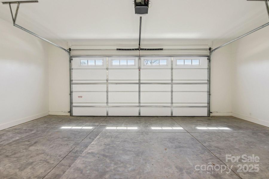 Spacious, unfurnished interior of a new home in , Hendersonville (Image 41).