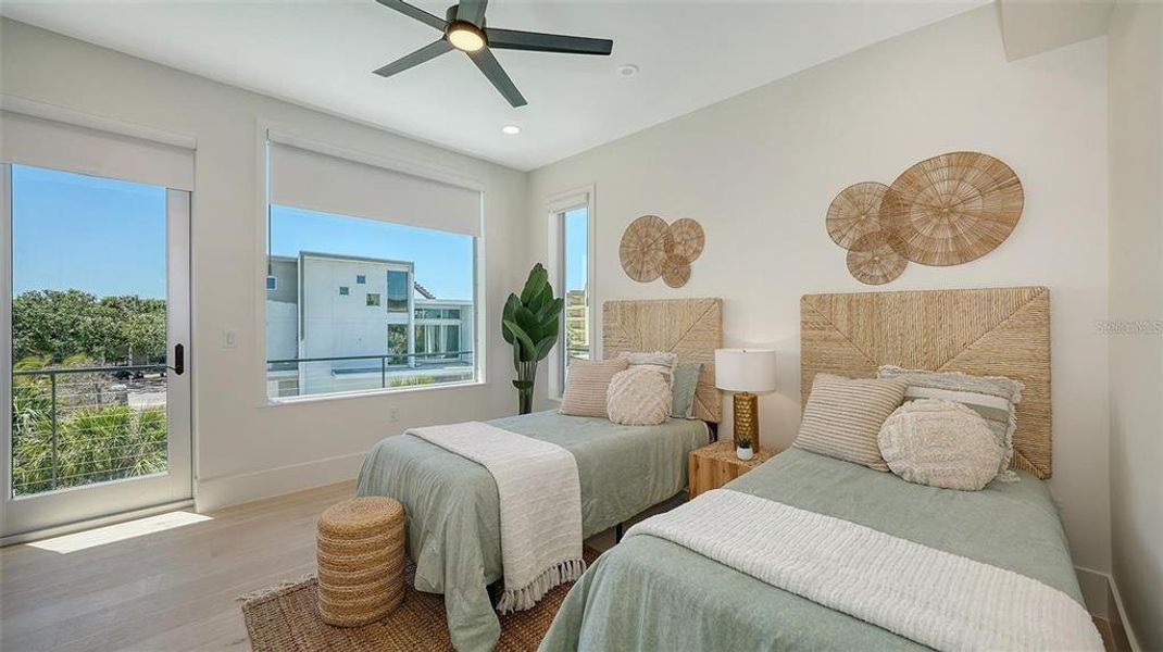 Furnished interior view inside a new home in , Sarasota (Image 54).