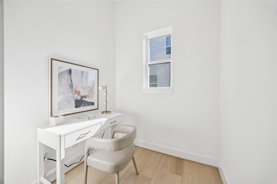 Private home office on 2nd level