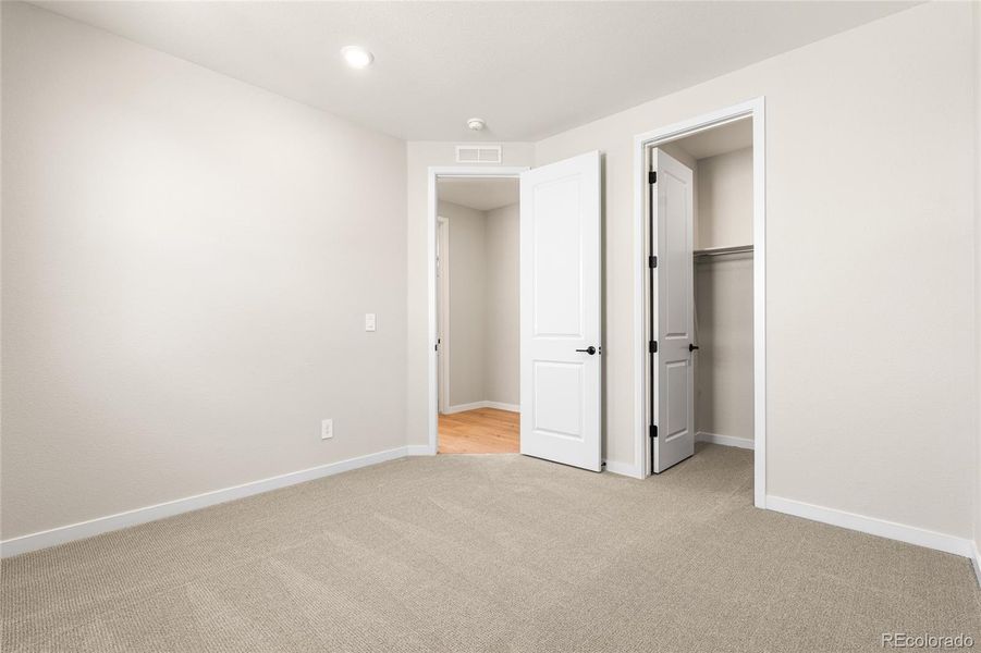 Spacious, unfurnished interior of a new home in Independence, Elizabeth (Image 19).