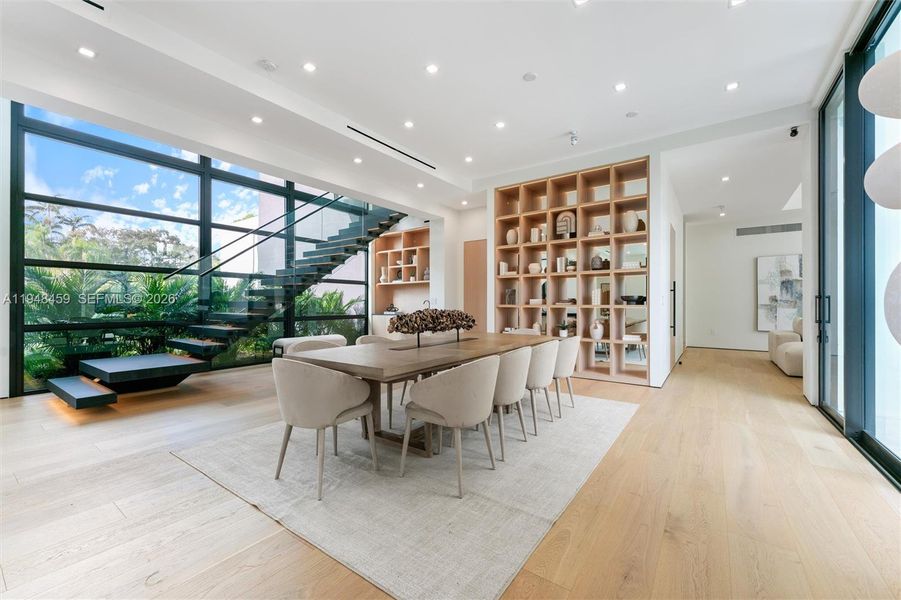 Image 37 of a home in .