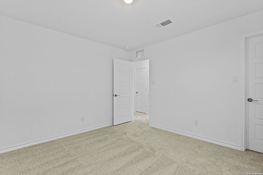Spacious, unfurnished interior of a new home in Nopal Valley, San Antonio (Image 27). Spacious, unfurnished interior of a new home in Nopal Valley, San Antonio (Image 27).