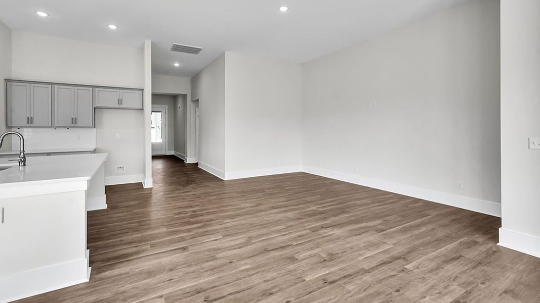 Spacious, unfurnished interior of a new home in The Haven at Indigo Preserve, Leland (Image 14).