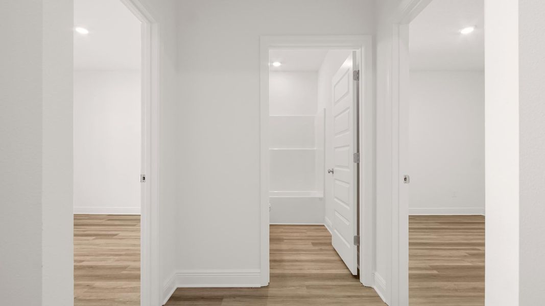 Representative unfurnished interior of a home built from the Riverside by D.R. Horton in Owl's Head Farms, Freeport (Image 27). Representative unfurnished interior of a home built from the Riverside by D.R. Horton in Owl's Head Farms, Freeport (Image 27).