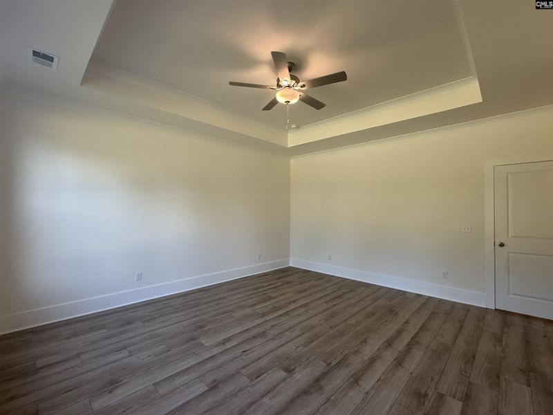 Spacious, unfurnished interior of a new home in Cottages at Roofs Pond, West Columbia (Image 24).