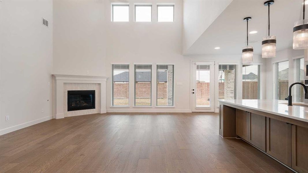 Spacious, unfurnished interior of a new home in M3 Ranch, Mansfield (Image 19).