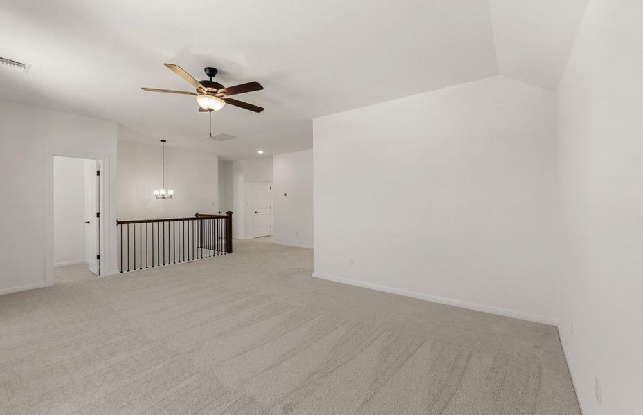Spacious, unfurnished interior of a new home in Crescent Bluff, Georgetown (Image 22).