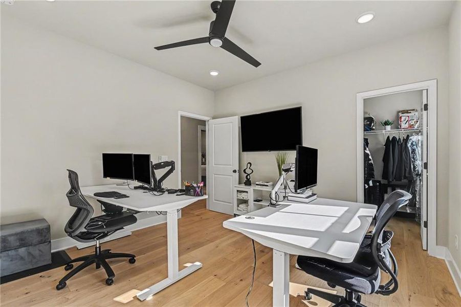 Furnished interior view inside a new home in , Smyrna (Image 33).