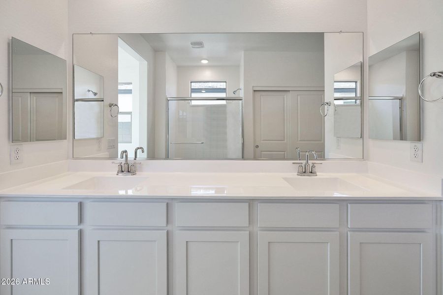 OWNER'S BATH OWNER'S BATH