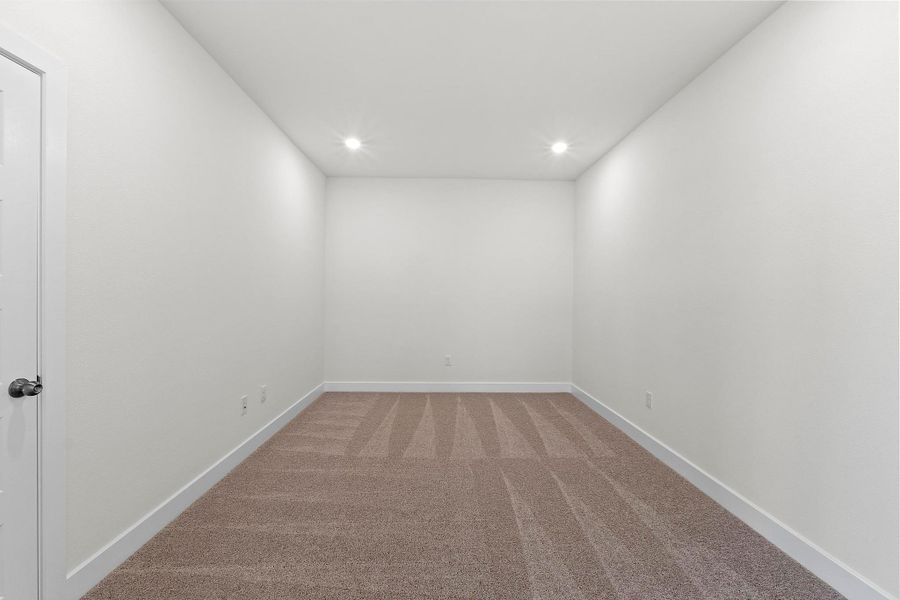 Spacious, unfurnished interior of a new home in Lariat, Liberty Hill (Image 36).