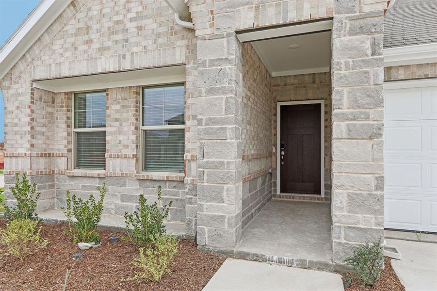 Photo is not of the actual home, but is an inspirational photo of builder’s model home and may depict options, furnishings, and/or decorator features that are not included. Photo is not of the actual home, but is an inspirational photo of builder’s model home and may depict options, furnishings, and/or decorator features that are not included.
