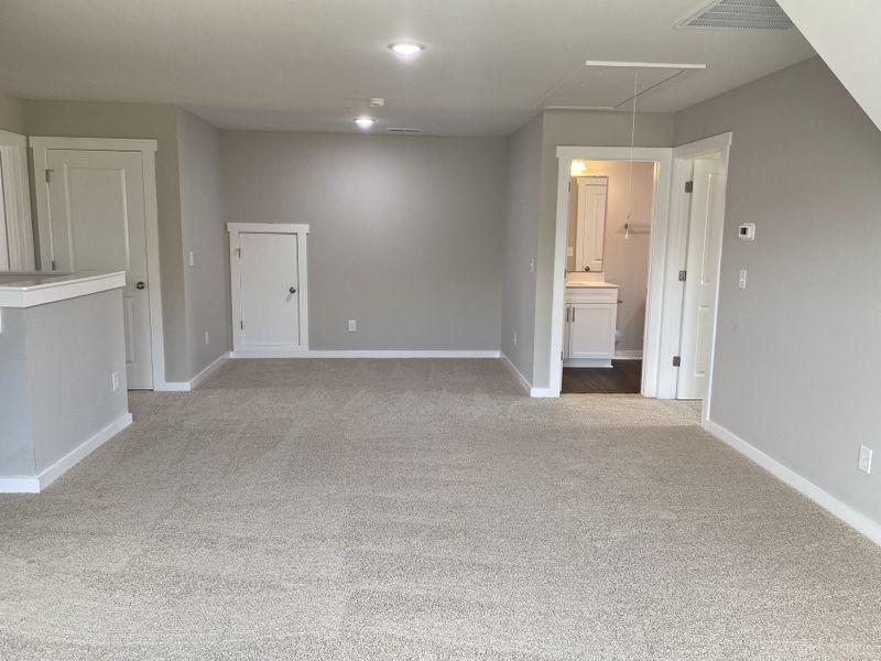 Representative unfurnished interior of a home built from the Taft by Foundation Home Builders LLC in Old Hickory Crossing, Mocksville (Image 22).