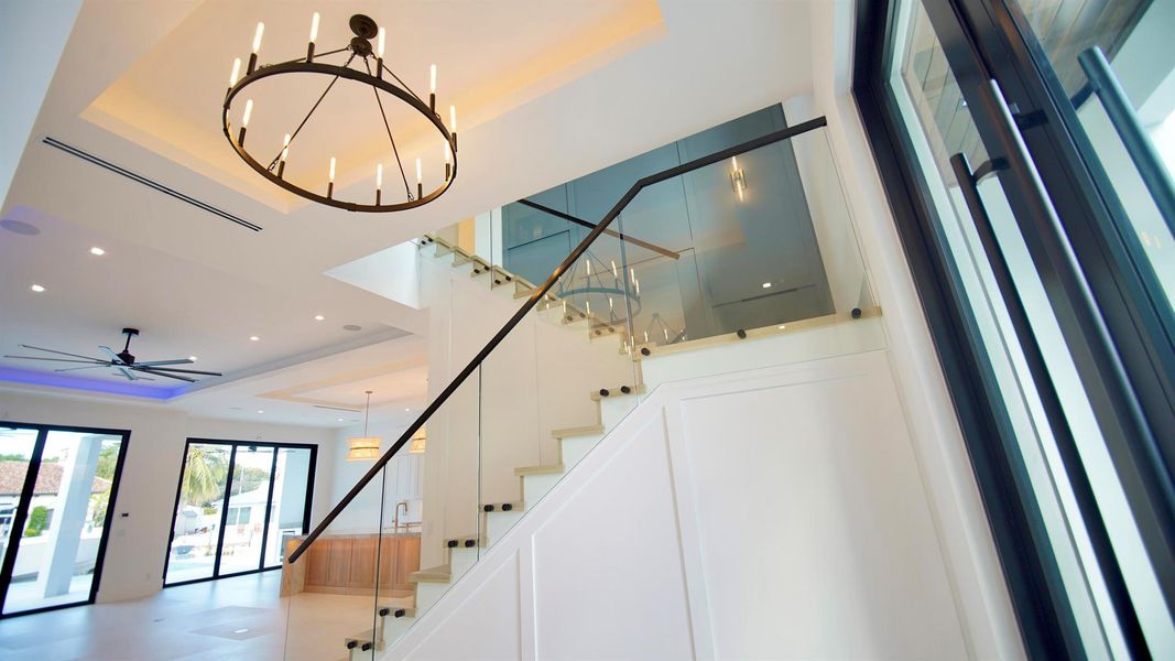 Close-up of interior finishes inside a home in , Palm Beach Gardens (Image 21).