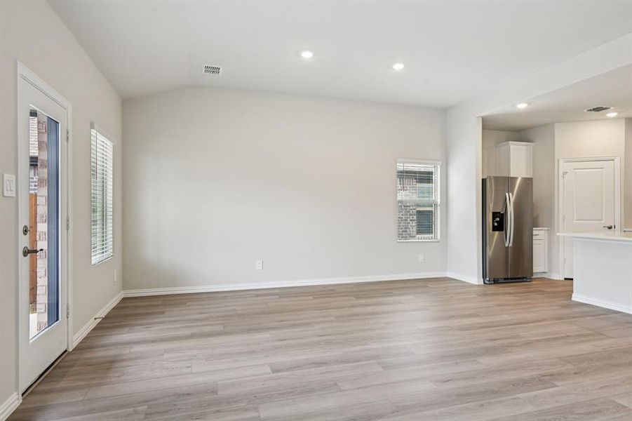 Spacious, unfurnished interior of a new home in Parks at Foster Crossing - Signature Series, Anna (Image 20).