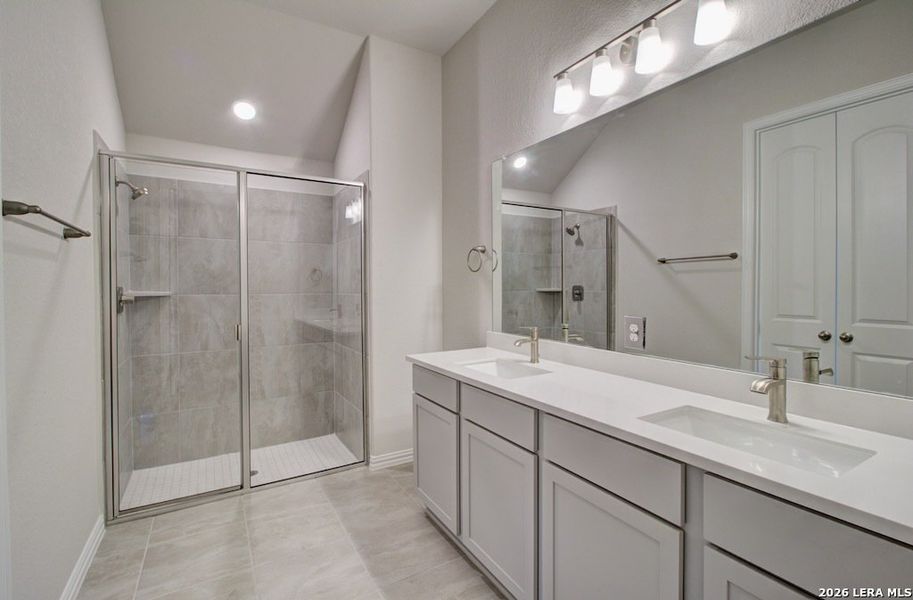 Furnished interior view inside a new home in Sunflower Ridge, New Braunfels (Image 10).