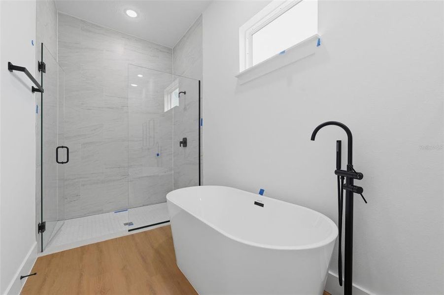 Furnished interior view inside a new home in , Ocala (Image 5).