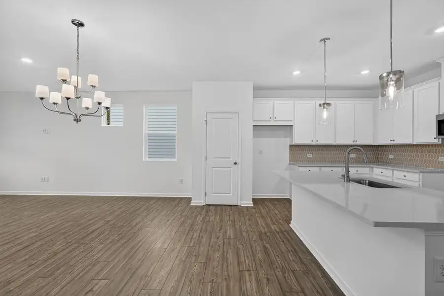 Spacious, unfurnished interior of a new home in Weatherfield, Buford (Image 15).