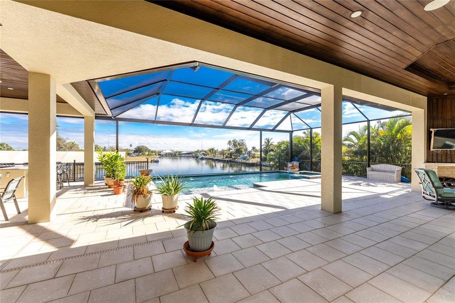 Exterior details and patio area of a home in , Port Charlotte (Image 23).