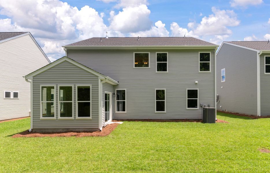 Exterior details and patio area of a home in Oakley Pointe, Moncks Corner (Image 21).