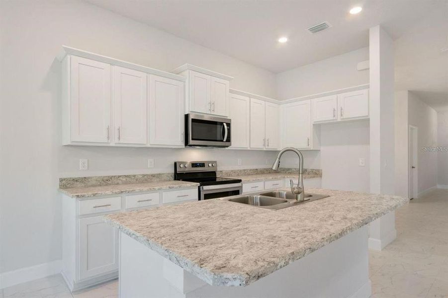 Furnished interior view inside a new home in Ocala Crossings South, Ocala (Image 9).