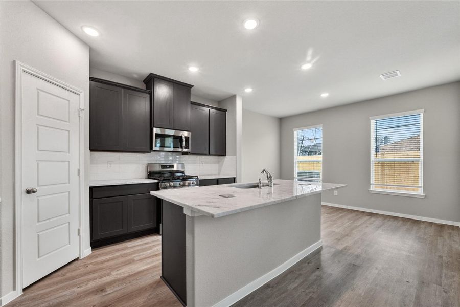 Furnished interior view inside a new home in Rollingbrook Estates, Baytown (Image 13).