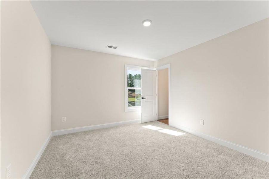 Spacious, unfurnished interior of a new home in , Dallas (Image 35).