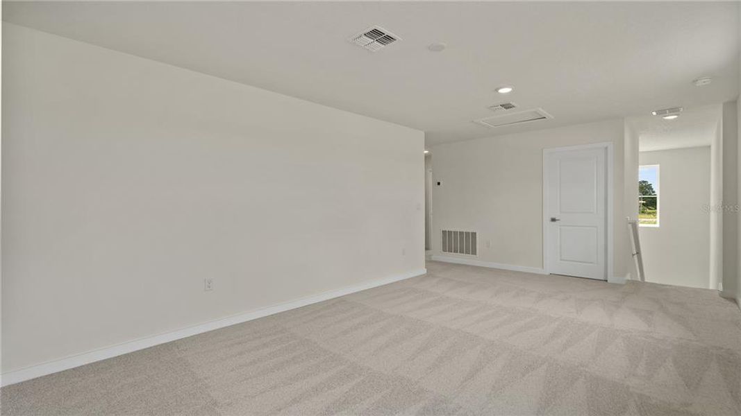 Spacious, unfurnished interior of a new home in Willowbrook North, Winter Haven (Image 36). Spacious, unfurnished interior of a new home in Willowbrook North, Winter Haven (Image 36).