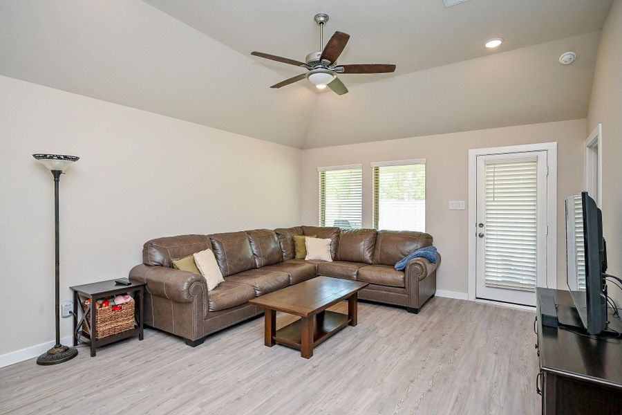 Furnished interior view inside a new home in Mustang Crossing, Alvin (Image 8).