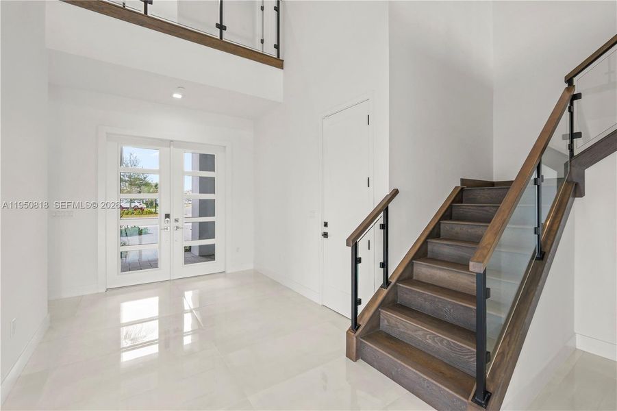 Spacious, unfurnished interior of a new home in , Palm Beach Gardens (Image 31). Spacious, unfurnished interior of a new home in , Palm Beach Gardens (Image 31).