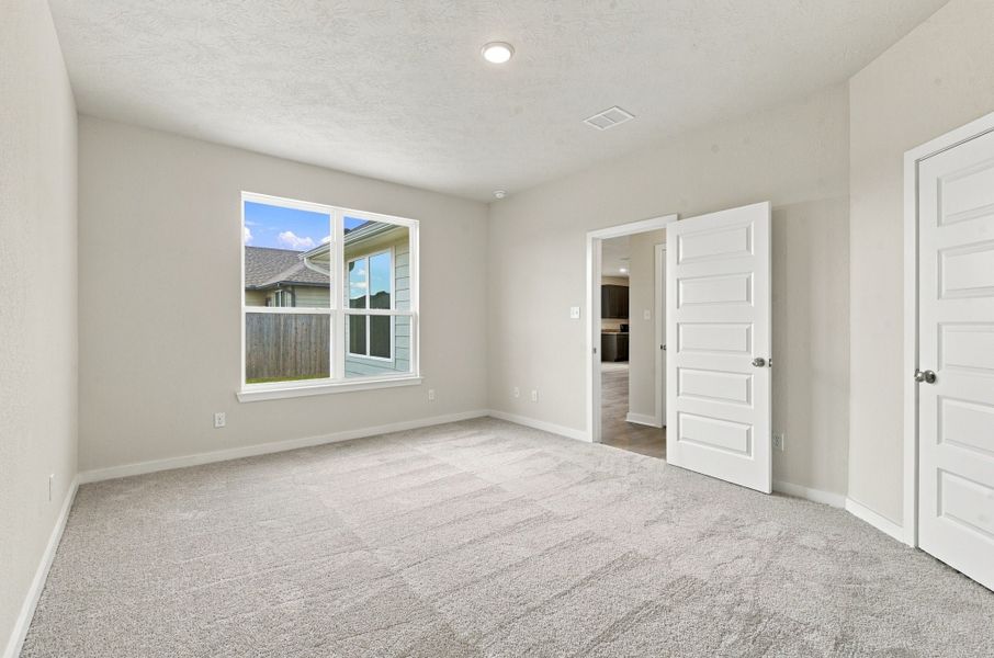 Spacious, unfurnished interior of a new home in Grand Lake, Snook (Image 8). Spacious, unfurnished interior of a new home in Grand Lake, Snook (Image 8).