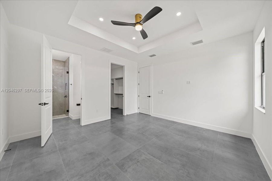 Spacious, unfurnished interior of a new home in , Cape Coral (Image 36). Spacious, unfurnished interior of a new home in , Cape Coral (Image 36).